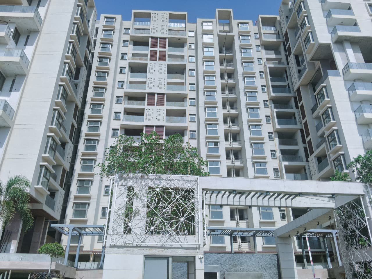 Apartment building under construction
